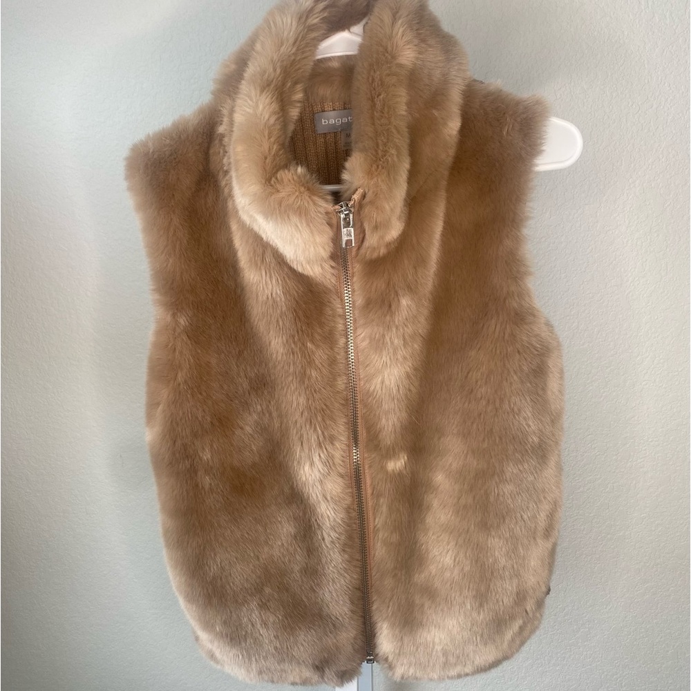 Bagatelle Faux Fur Vest Cable Knit Sweater Tan Brown Cream So Soft Winter Vest M